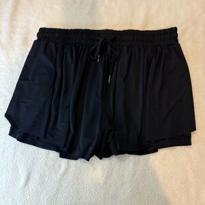 Women's XL Athletic Flowy Butterfly Black Shorts